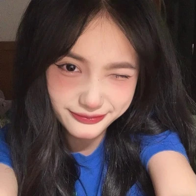 2025年火爆女生头像