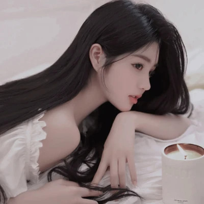 2025年火爆女生头像