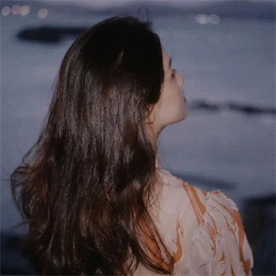 2025年火爆女生头像