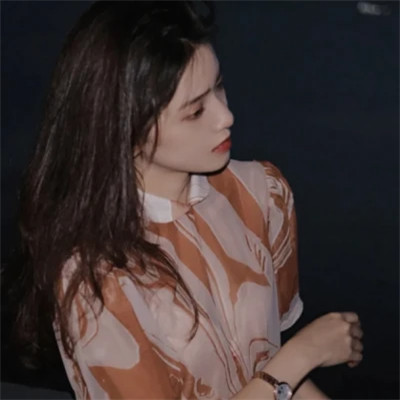 2025年火爆女生头像