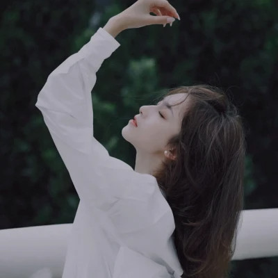 2025年火爆女生头像