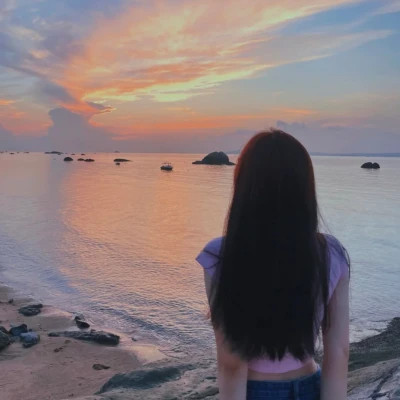 2025年火爆女生头像