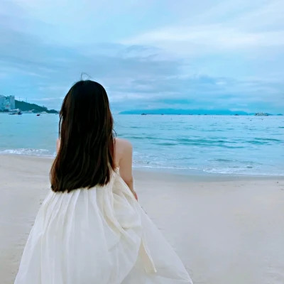 2025年火爆女生头像