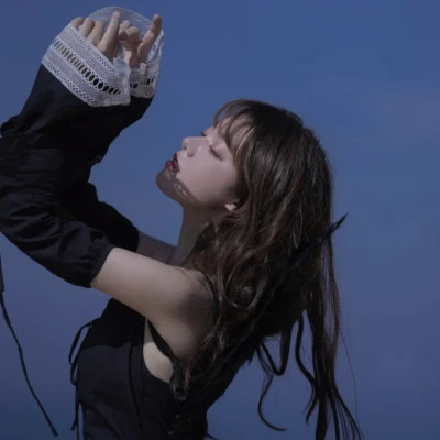 2025年火爆女生头像