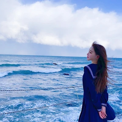 现在最火头像图片2025女
