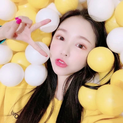 2025年最火头像图片女