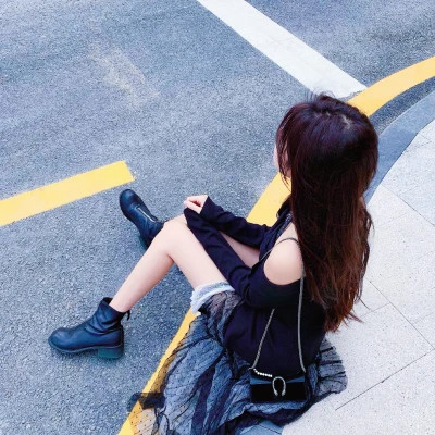 2025年最新好看头像女