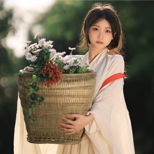 温柔到极致的头像女