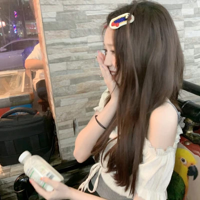 乖巧女头像ins高级质感