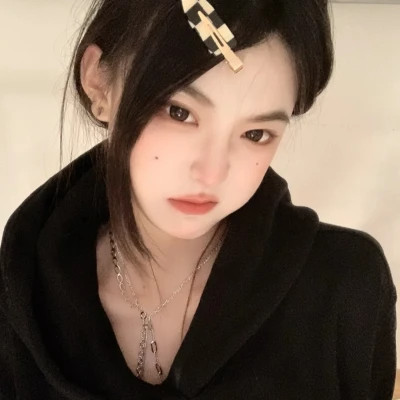 乖巧女头像ins高级质感