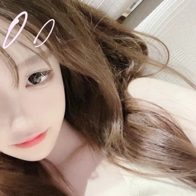 露脸女头像ins高级质感