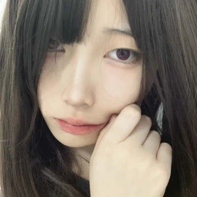 露脸女头像ins高级质感