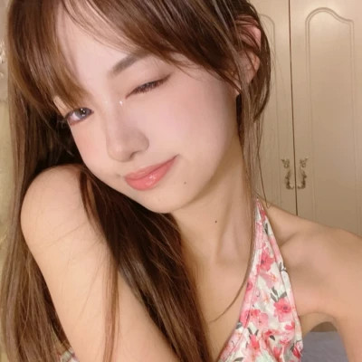 头像ins高级质感简约女