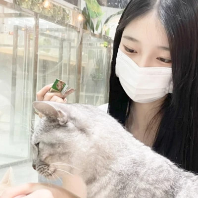 头像ins高级质感简约女