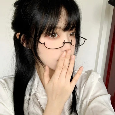 女头像ins高级质感照片