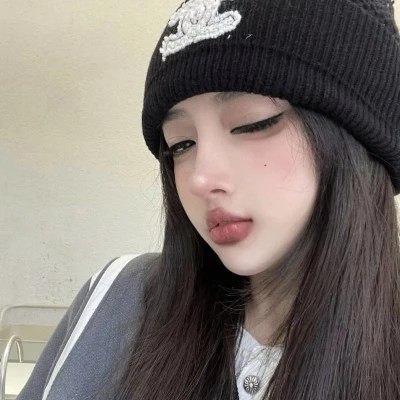 清纯女头像ins高级质感