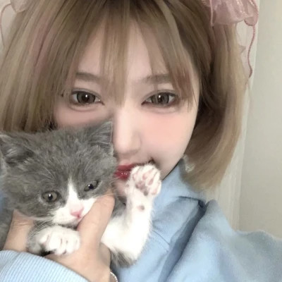 清纯女头像ins高级质感