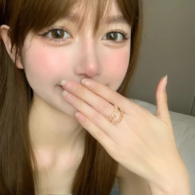 清纯女头像ins高级质感