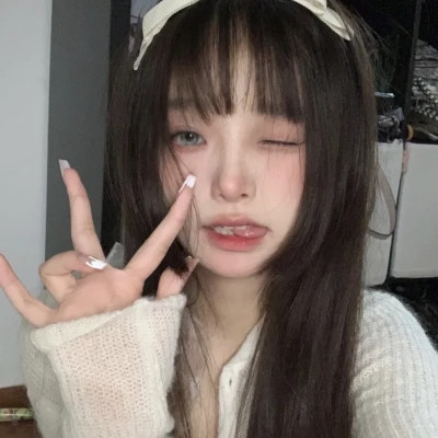 清纯女头像ins高级质感