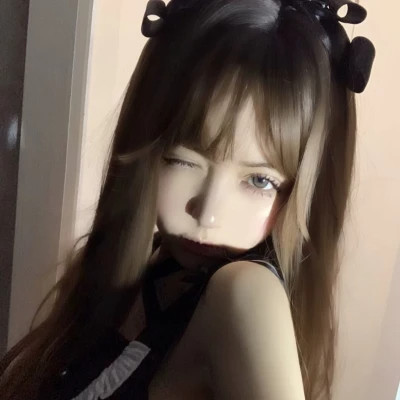 2025女生头像ins高级质感高清超好看