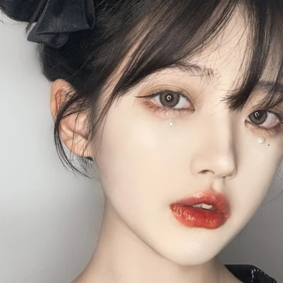 2025女生头像ins高级质感高清超好看