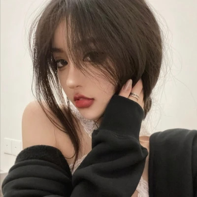 女生ins风高级质感头像