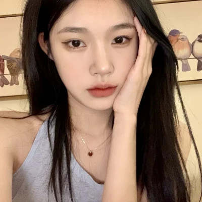 女生ins风高级质感头像