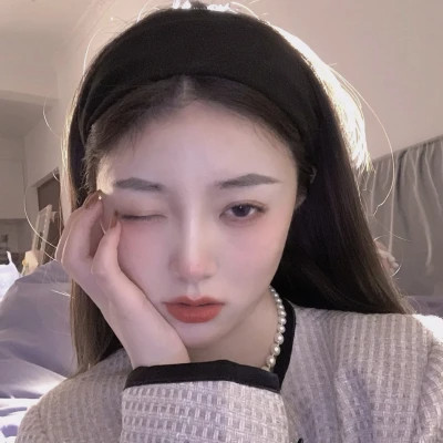 qq女生头像ins高级质感