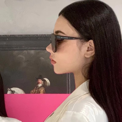 qq女生头像ins高级质感
