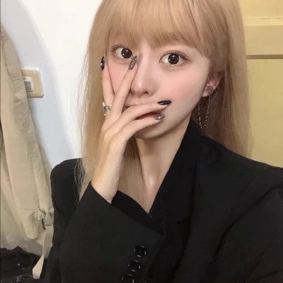 女生头像ins高级质感真实