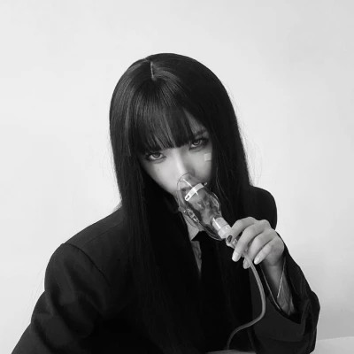 女生头像ins高级质感真实