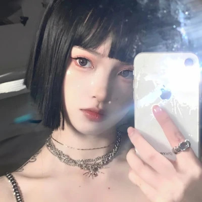 女生头像ins高级质感真实