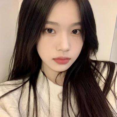 女生头像ins高级质感真实