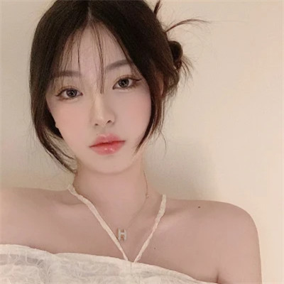 ins超火女生头像高清真人