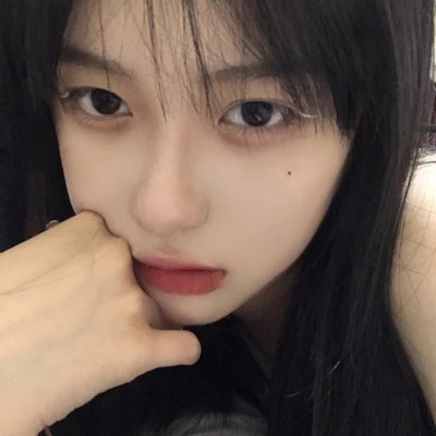 ins超火女生头像高清真人