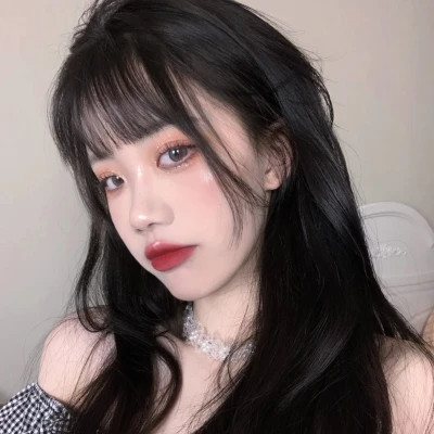 吸引人真人正脸美女微信头像