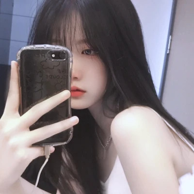 吸引人真人正脸美女微信头像