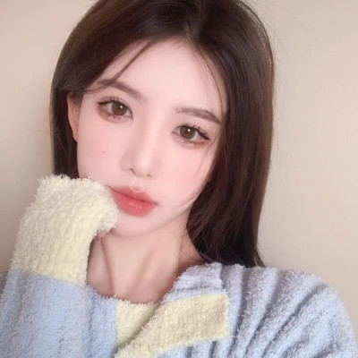 好看的头像女真人