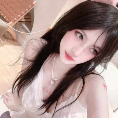 好看的头像女真人