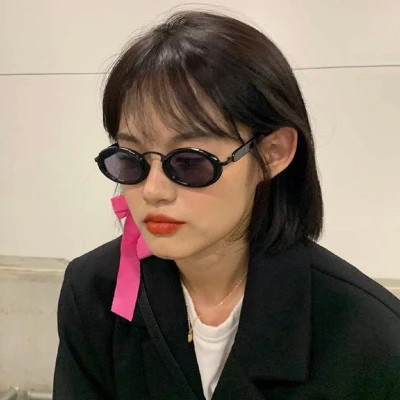 微信的真人版女头像