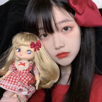 微信的真人版女头像