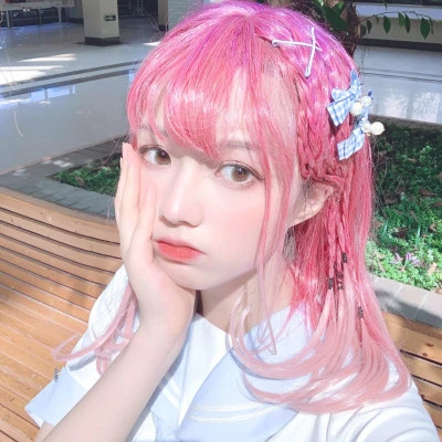 微信的真人版女头像