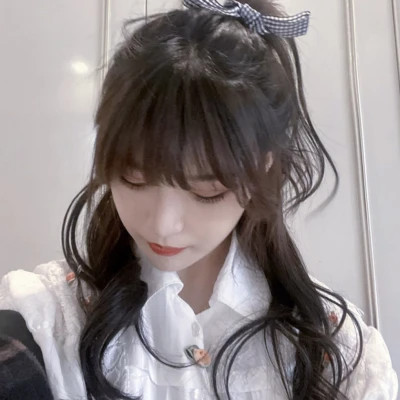 微信的真人版女头像