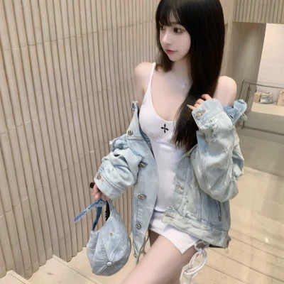 个性妩媚头像女真人