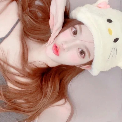 个性妩媚头像女真人