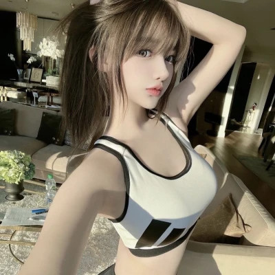 个性妩媚头像女真人2025
