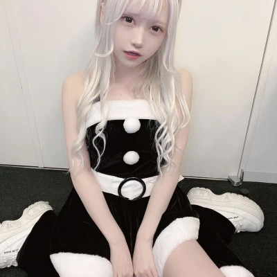 个性妩媚头像女真人2025