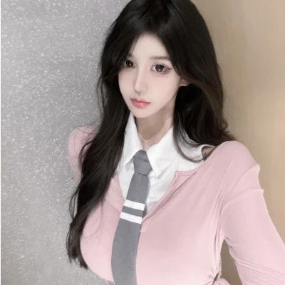 个性妩媚头像女真人2025