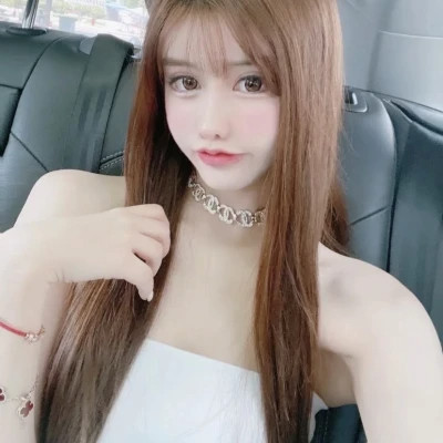 个性妩媚头像女真人2025