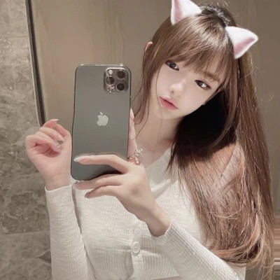 个性妩媚头像女真人2025